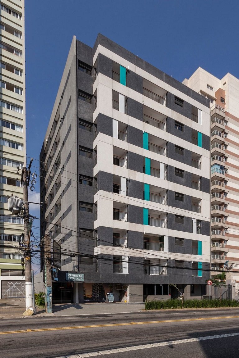 Studio Moderno com Rooftop & Piscina | Entre Vila Madalena e