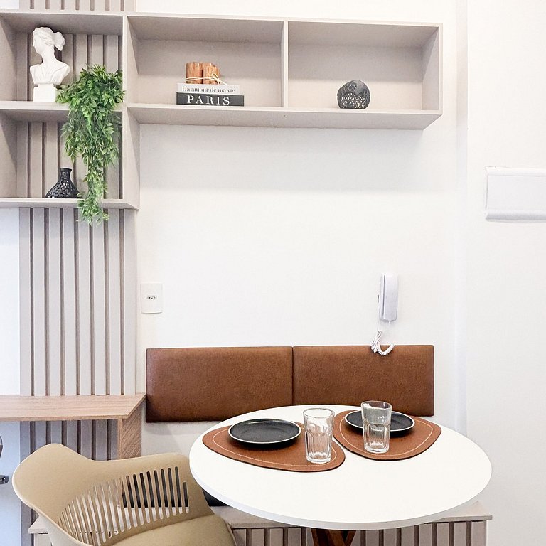 Studio completo entre Pompeia e Vila Madalena