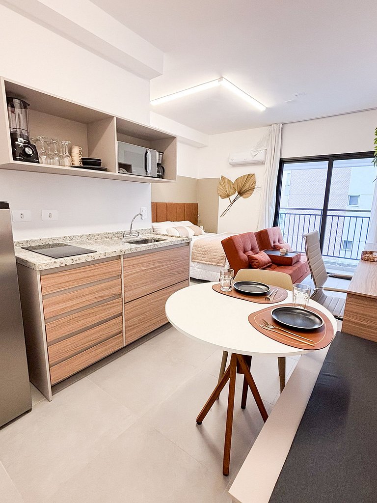 Studio completo entre Pompeia e Vila Madalena